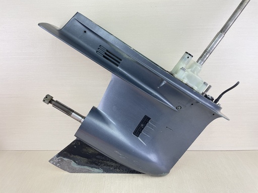 [010743] 1996-2005 Yamaha 150 175 200 HP 2 Stroke 25" XL Lower Unit Gear Case 64E-45300-24-8D