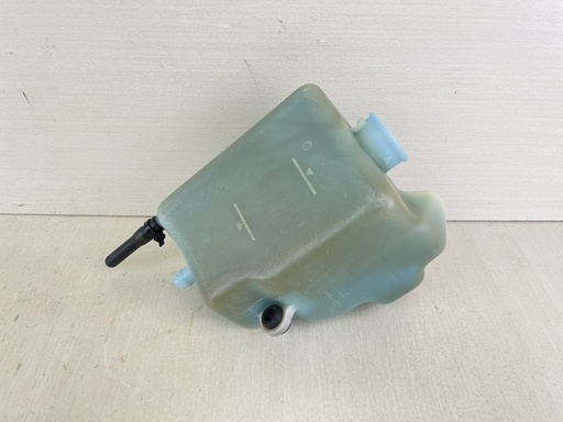 [010745] 2002 Yamaha 200HP 2 Stroke Outboard Oil Tank Assembly 6E5-21750-05-00