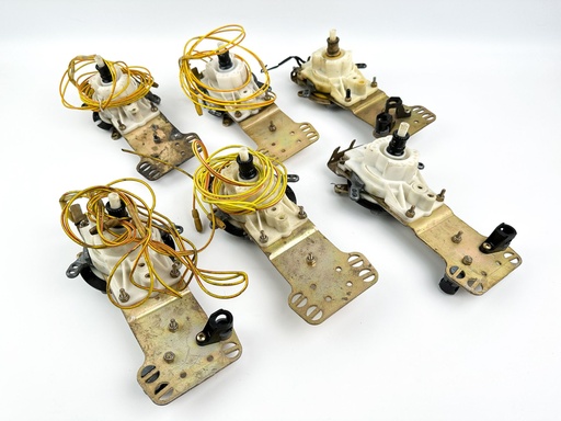 [050957] Johnson Evinrude Concealed Side Mount Remote Control Bracket Lot of 6 0176911