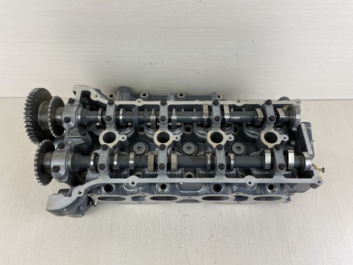 [010873] 2007 Suzuki DF140 140HP 4 Stroke Outboard Cylinder Head Assembly 11100-90J11