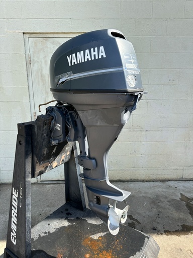 [051188] 2002 Yamaha 25 HP 4 Stroke Outboard Engine Complete {mpn} OEM