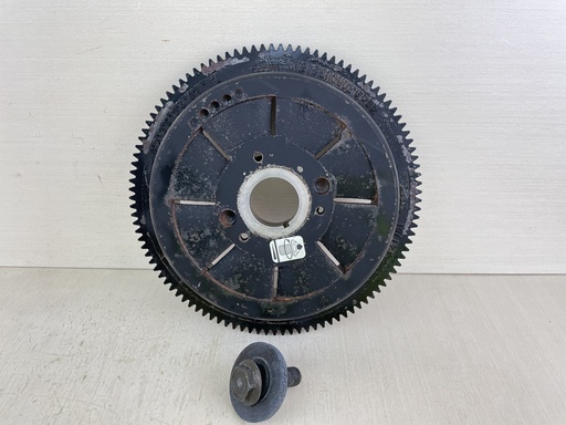 [010913] 2005 Suzuki 140HP DF140 Outboard Flywheel Assembly 32102-92J10