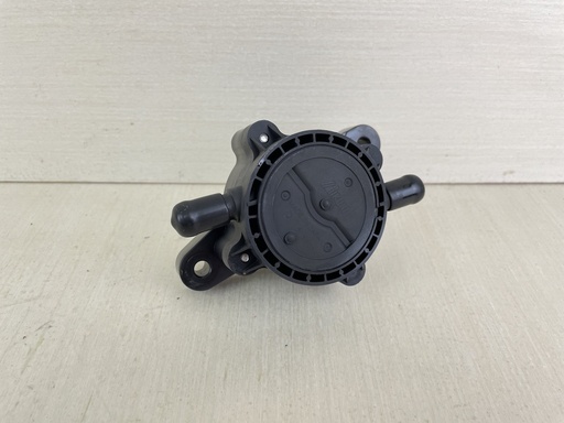 [010957] 06-08 Suzuki DF150 150HP 4 Stroke Outboard Fuel Pump Assembly 15100-96J01