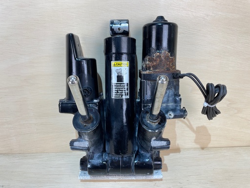 [3319] 2000 Mercury 200HP Optimax Power Trim And Tilt Unit Assembly 2 Wire 855998A11