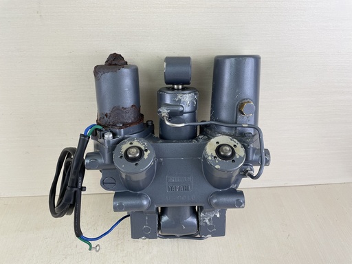 [010560] 2008 Yamaha 70HP 2 Stroke Outboard Power Trim Tilt Unit Assembly 6H1-43800-1A-8D