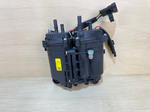 [3323] Evinrude Etec G2 200 HP VST Fuel Reservoir & Pump Assembly 5010691