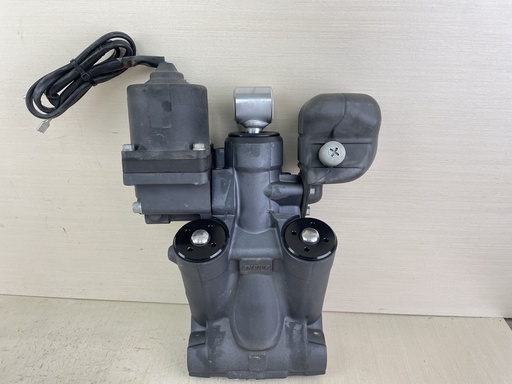 [010927] 2002-2011 Suzuki DF140 140HP 4 Stroke Outboard Power Trim Tilt Unit 48503-92J04