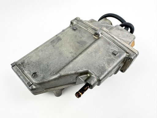 [053246] 2003 Yamaha 115 HP 4 Stroke Outboard VST Float Chamber Assembly {mpn} OEM
