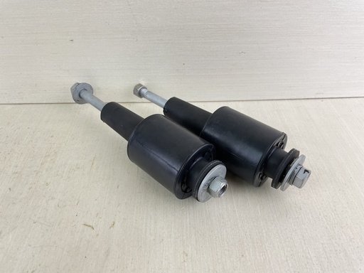 [009443] 01-12 Suzuki 90 100 115 HP 4 Stroke Outboard Lower Mount Set 54160-90J00