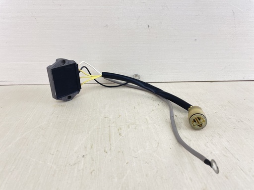 [010003] 2004 Suzuki DF 250 HP 4 Stroke Outboard Engine Rectifier Regulator 32800-93J03