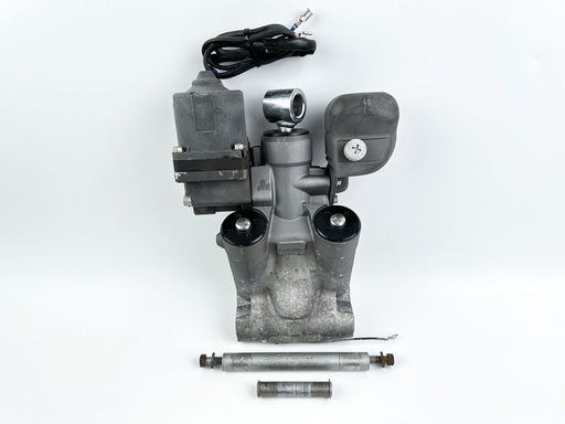 [054590] 2005 Suzuki 140 HP 4 Stroke Outboard Power Trim Tilt Unit {mpn} OEM