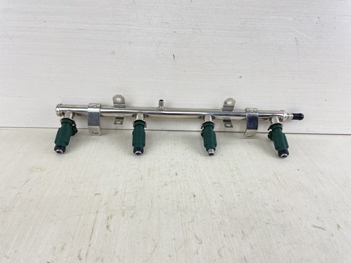 [009940] 06-14 Yamaha 150HP 4 Stroke Outboard Delivery Pipe & Injectors 63P-13160-00-00