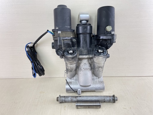 [009969] 04 + Yamaha 150HP 4 Stroke Outboard Power Trim Tilt Unit 63P-43800-23-00