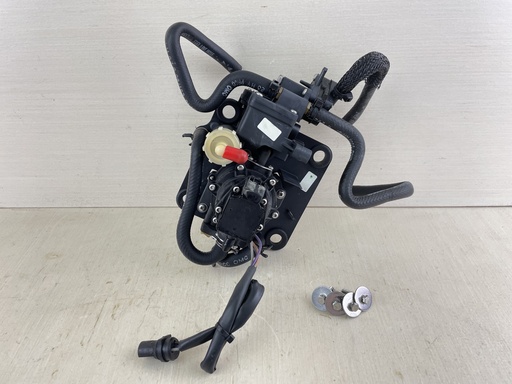 [010039] 5007420 Evinrude Johnson Fuel Pump W/ Primer & Bracket 90 115 HP 1995-2001