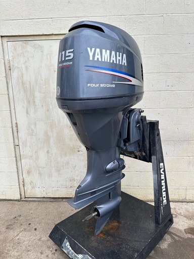 [055576] 2011 Yamaha 115 HP 4 Stroke Outboard Engine Complete {mpn} OEM