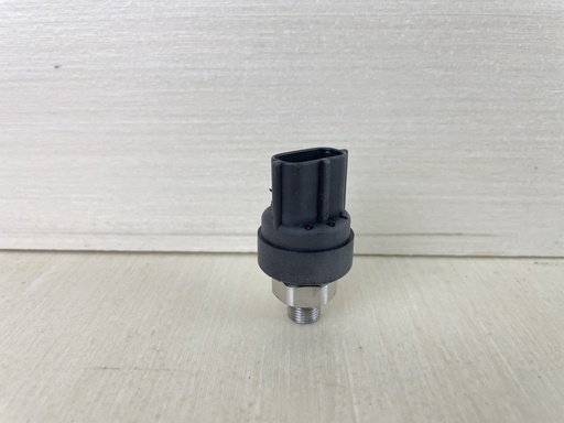 [010061] Yamaha Outboard Oil Pressure Sensor 69J-83651-00-00