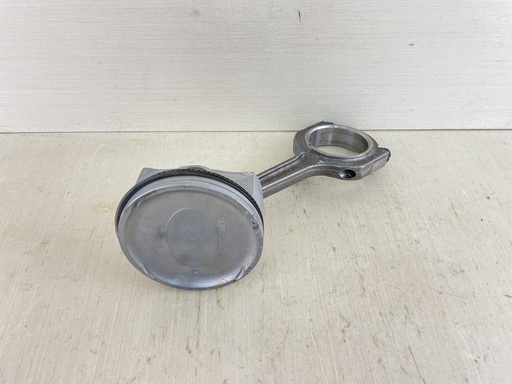 [010177] 63P-11631-10-93 Yamaha 150HP 4 Stroke Piston & Connecting Rod 11-22