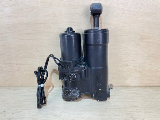 [3382] Johnson Evinrude 40HP 50 HP Power Trim & Tilt Unit 0438135 0435903
