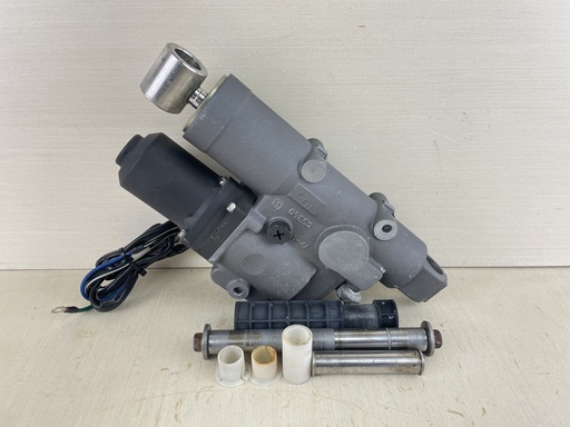 [010830] 2005 + 50 60 HP Yamaha 4 Stroke Power Trim Tilt Unit Assembly 6C5-43800-01-8D