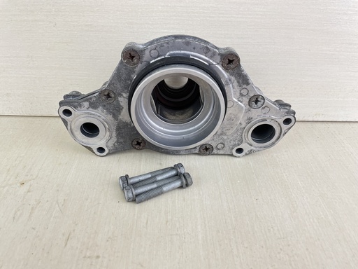 [011189] 11 - 2022 Yamaha 150HP 4 Stroke Outboard Oil Pump Assembly 63P-13300-02-00