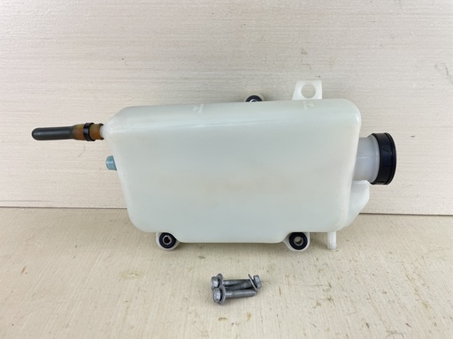 [011101] 90 - 2005 Yamaha 200 225 250 300 HP 2 Stroke Outboard Oil Tank 61A-21750-00-00