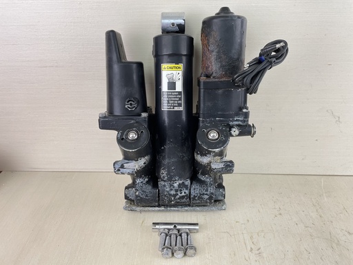 [011218] 2000 Mercury 135 - 200HP Optimax Power Trim And Tilt Unit Assembly 2 Wire