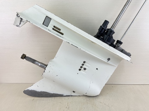 [011193] Johnson Evinrude 88 90 100 110 115 HP V4 20" Lower Unit Gear Case 0398182