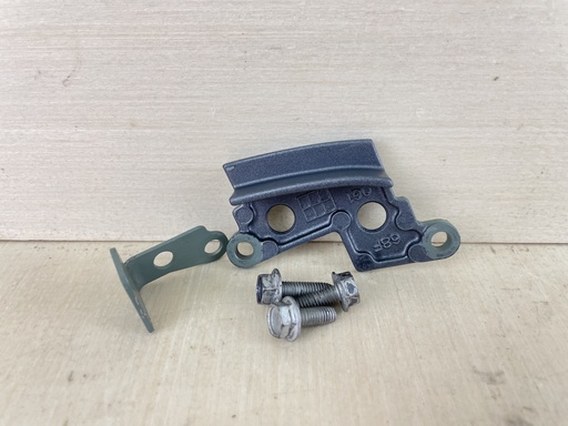 [011147] 2002 Yamaha 175HP 2 Stroke Outboard HPDI Cable Cover Plate 68F-42738-00-5B