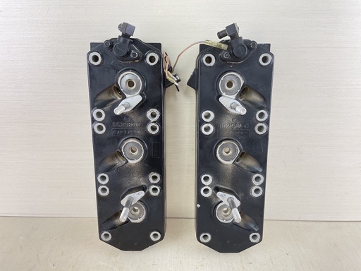 [011123] Mercury 135 150 HP 2 Stroke Optimax DFI Cylinder Head Port Starboard 852380T1 852381T1
