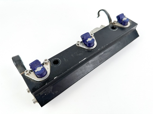 [011213] 1999 Mercury 150HP 2 Stroke Starboard Fuel Rail With Injectors 804512