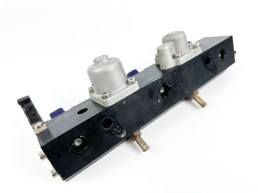 [011214] 1999 Mercury 150HP 2 Stroke Port Fuel Rail With Injectors 804511