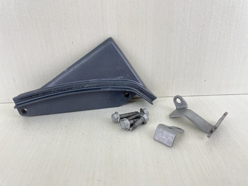 [011086] 1994+ Yamaha 115HP Outboard Engine Cable Cover Plate Fitting 6N7-42738-02-5B