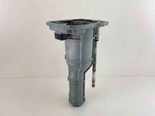 [011039] 2001 Yamaha F 115 HP 4 Stroke Outboard Exhaust Muffler 68V-14711-30-5B