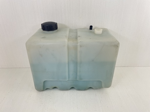 [011524] Yamaha Outboard Remote 2 Stroke Oil Tank Assembly & Pump 2.8 No Sensor
