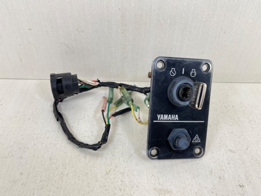 [012039] 704-82570-13-00 Yamaha Single Engine Outboard Key Switch Assembly With Key