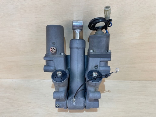 [2799] 2006 Suzuki 200HP DF200 Trim & Tilt Unit 48503-93J10