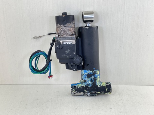 [012494] Evinrude Etec 70 90 115 130 HP Outboard Trim & Tilt Assembly 5005756 5008949