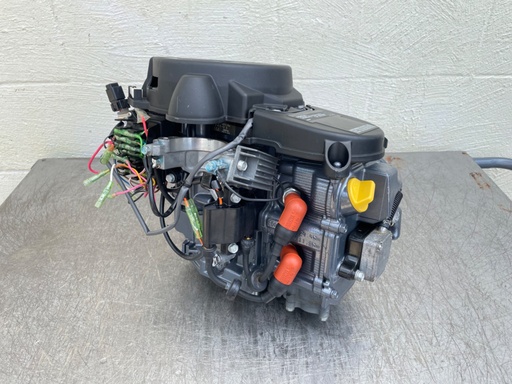 [012643] 2001 Yamaha 8HP 4 Stroke Outboard Powerhead Crankcase Assembly 68T-W009B-00-4D