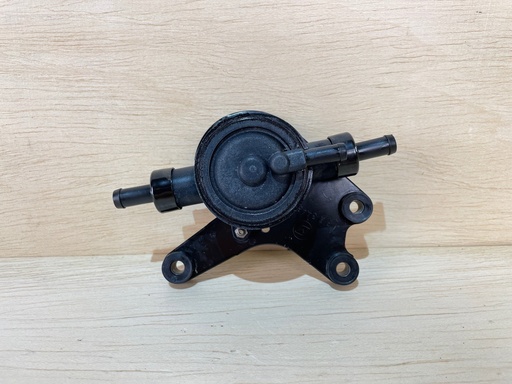 [3231] 2002 Evinrude Ficht 200HP Outboard Lift Pump Assembly 5001513