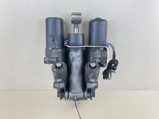 [013093] 02-18 Yamaha 200 225 250 300 HP 4 Stroke Outboard Power Trim Tilt Unit - Used