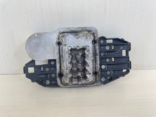 [011656] Evinrude 150HP 2 Stroke Outboard Rectifier Regulator Assembly 0586434