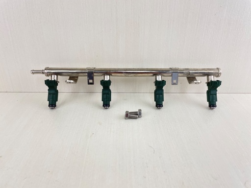 [010610] 2014 Yamaha 150HP 4 Stroke Outboard Delivery Pipe & Injectors 63P-13160-00-00