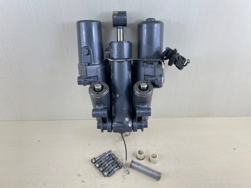 [014107] 02-18 Yamaha 200 225 250 300 HP 4 Stroke Outboard Power Trim Tilt Unit - Used