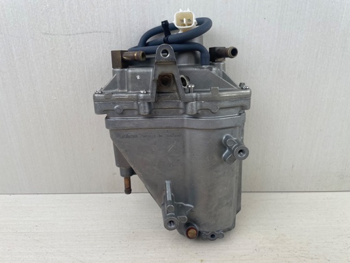 [014988] 2007 Yamaha 115HP 4 Stroke Outboard VST Float Chamber Assembly 68V-14180-02-00