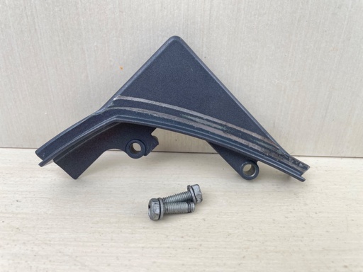 [014916] 2005 Yamaha 25HP 4 Stroke Outboard Cable Cover Plate 65W-42738-01-4D