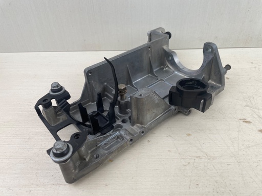 [014855] 95-2004 Yamaha 50HP 4 Stroke Outboard Starter Motor Bracket 62Y-81822-01-94