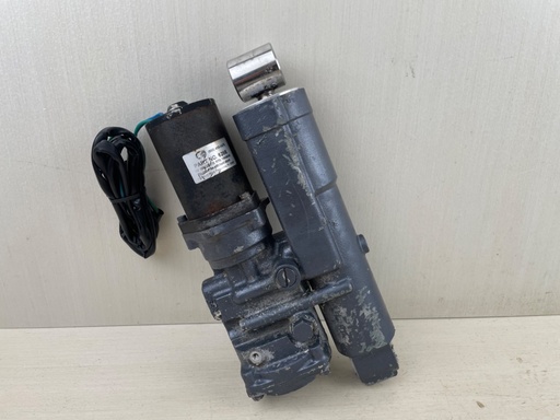 [014862] 1995 - 2001 Yamaha 40 50 HP 4 Stroke Outboard Power Trim & Tilt Unit Assembly