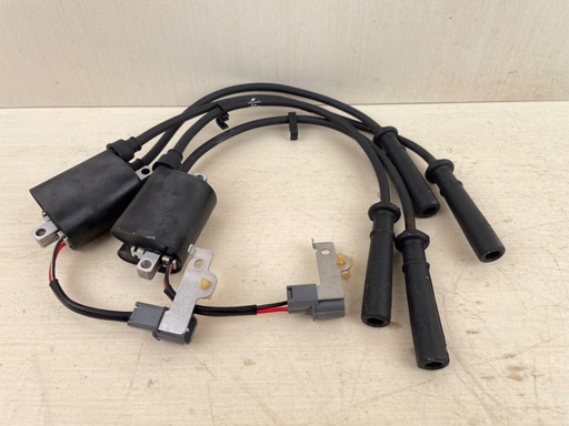 [014745] 2003 Yamaha 115HP F115 Outboard Ignition Coil 68V-82310-10-00  68V-82310-00-00