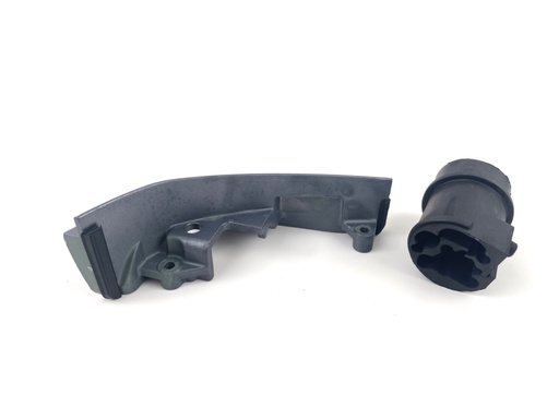 [015603] 05-2014 Yamaha 150HP 4 Stroke Outboard Cable Cover Plate 63P-42738-00-8D