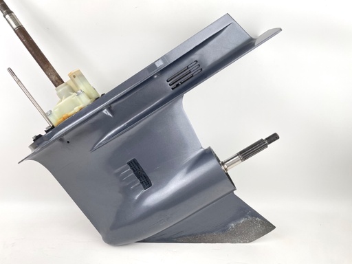 [016751] 2004 + Yamaha 150HP 4 Stroke 25" Shaft Lower Unit Gear Case 63P-45300-17-8D RH